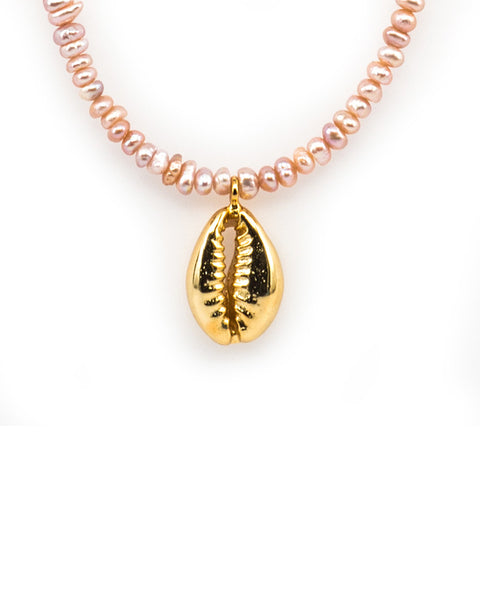 Meridian Avenue Pink Mini Pearl Necklace With Cowrie Shell Close 