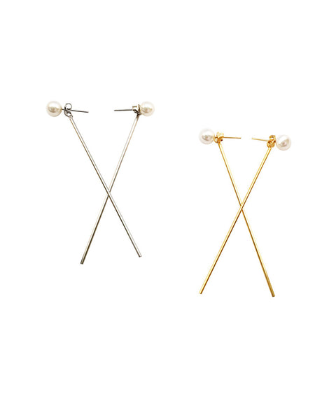 Meridian Avenue Dangling Pearl Earrings 